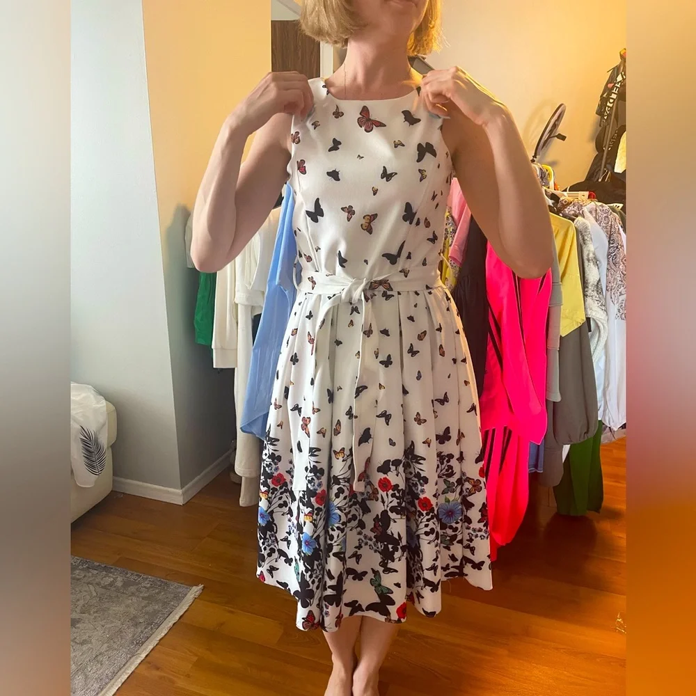 Dress - Picture 1 of 2